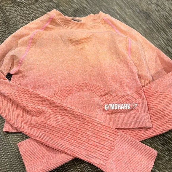 Pink Gymshark Top - Picture 2 of 6